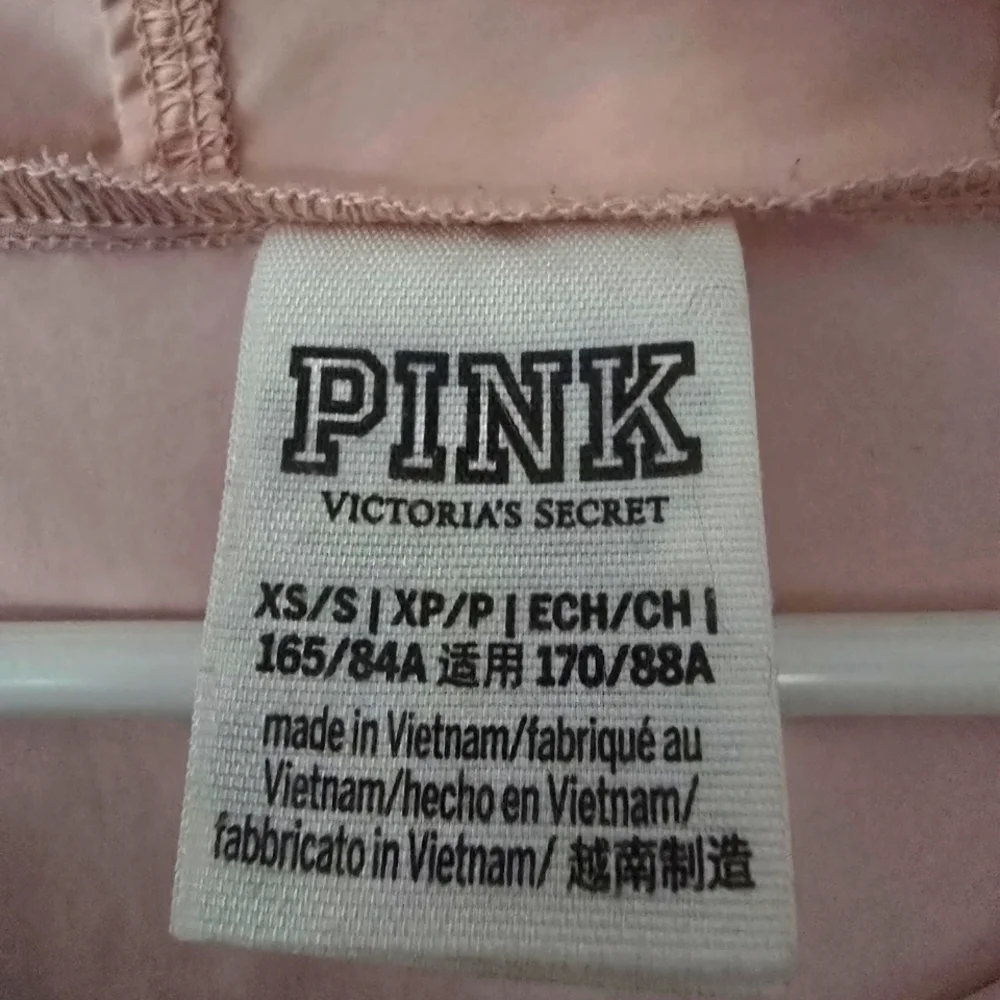 Victoria's Secret Pink Lightweight Halfzip Hoodie Windbreaker. GUC SIZE XS - Picture 2 of 3